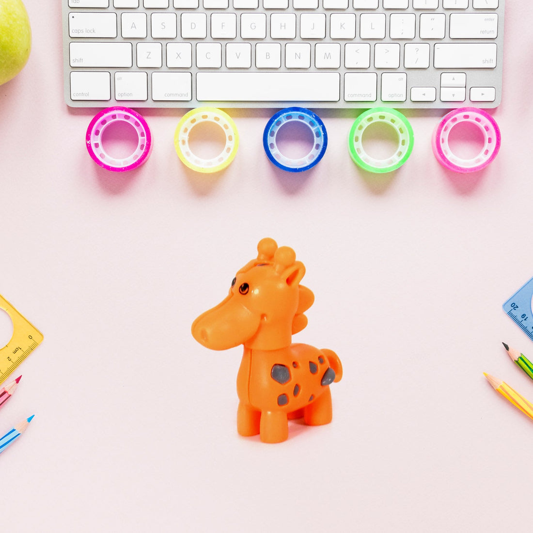 Extandable Giraffe toy, Cute Looking Giraffe with Extandable Neck - Shopmania Wholesale
