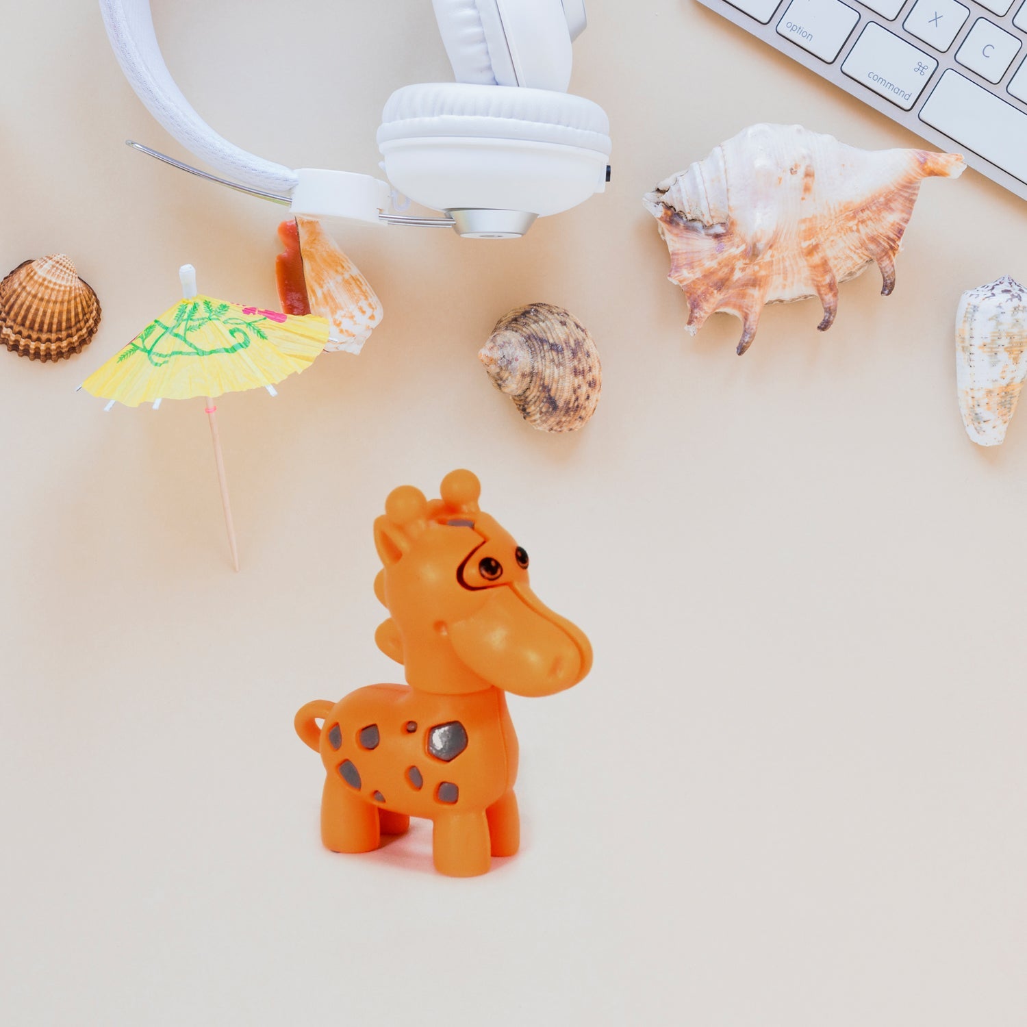 Extandable Giraffe toy, Cute Looking Giraffe with Extandable Neck - Shopmania Wholesale