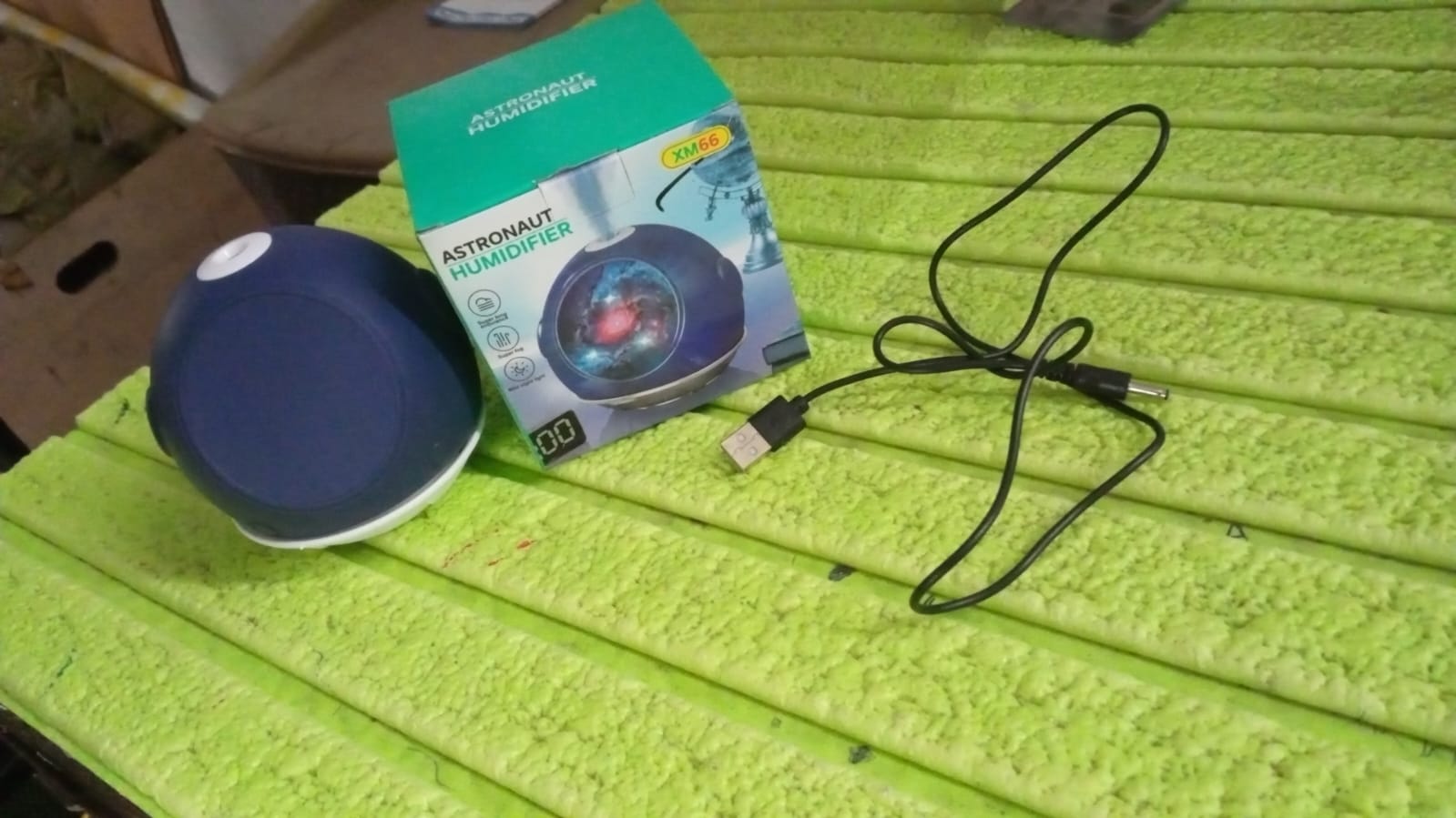 Astronaut Humidifier, Ball Shape Humidifier (1 Pc / 110 ML) - Shopmania Wholesale