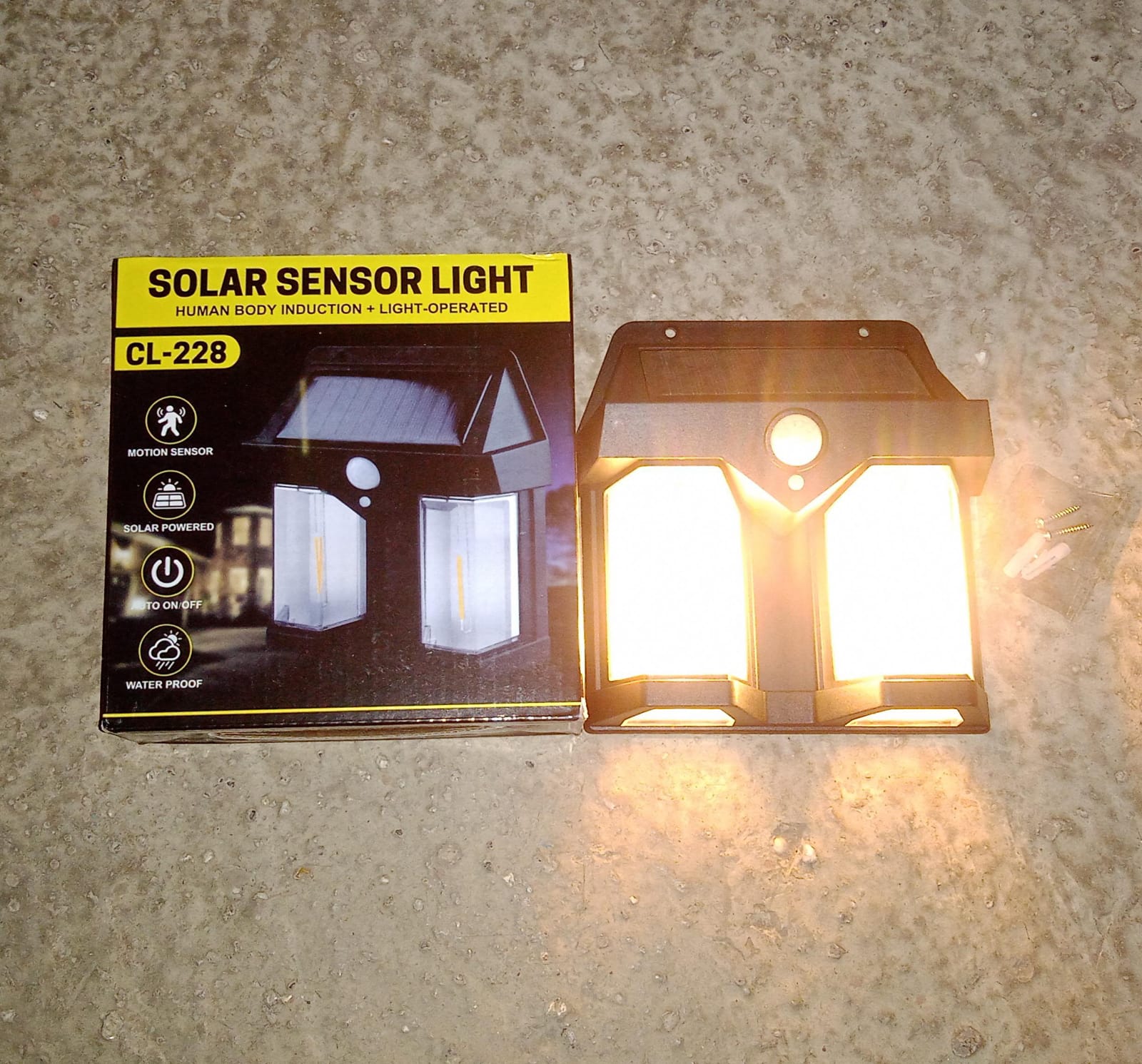 Outdoor Solar Wall Lamp Outdoor Waterproof High Quality Lamp Induction Garden Lamp Garden Villa Night Lamp Double Lamp Light (1 Pc) your brand