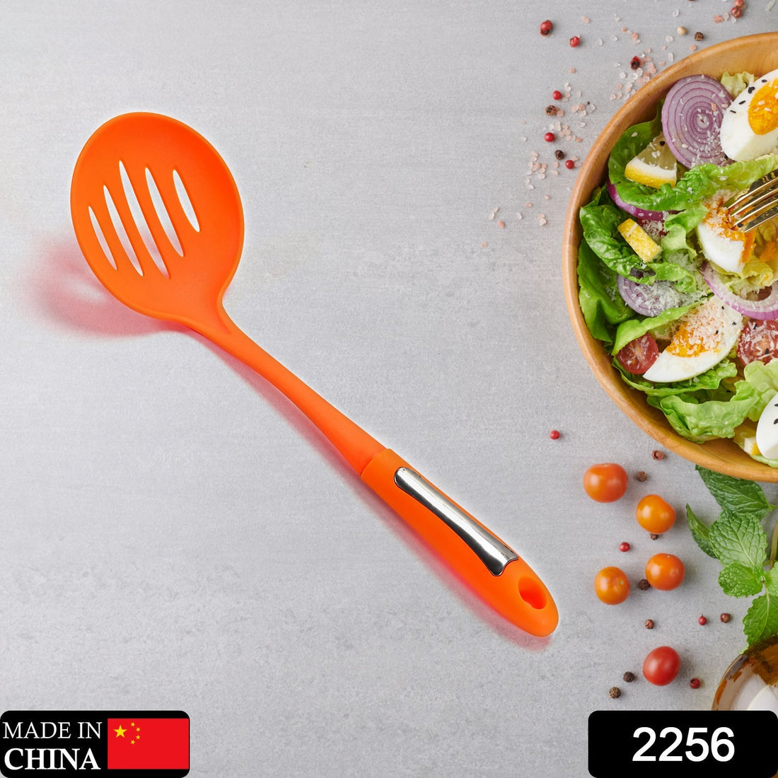 Large nylon colander for kitchen use