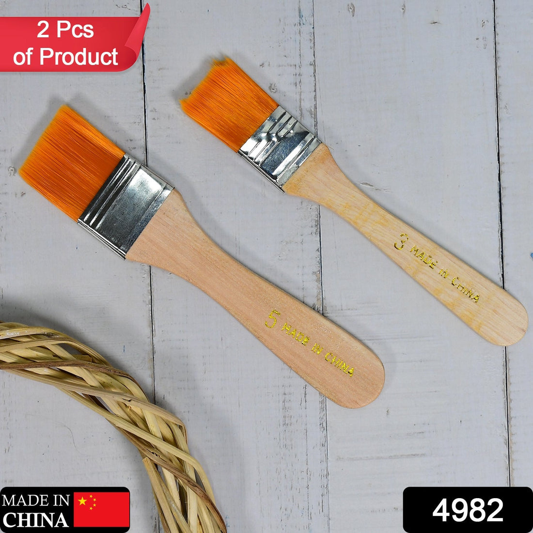 Set of two flat brushes for watercolor and acrylic painting