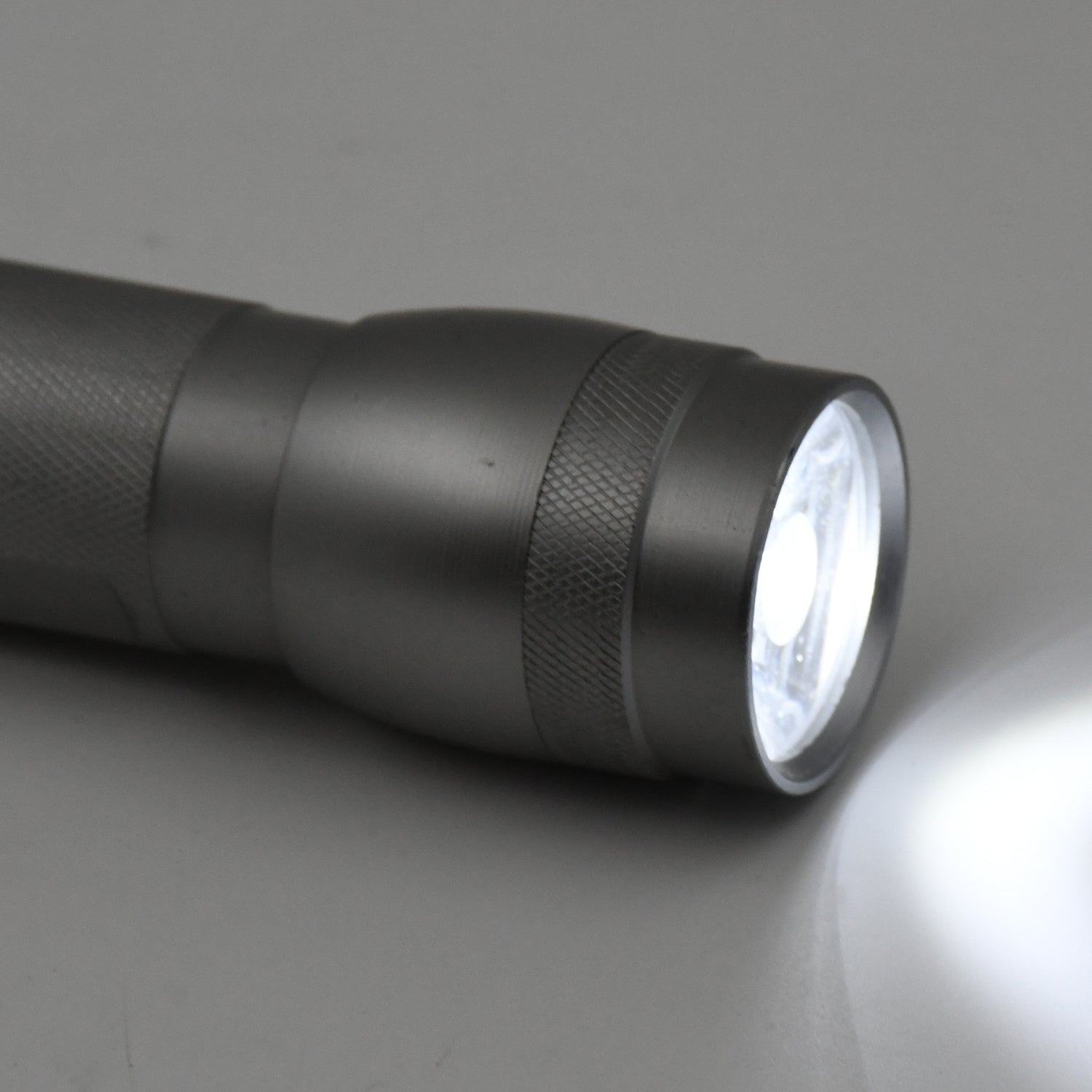 Portable Mini Torch / Flashlight LED Powerful High Lumens Pen Light Easy To Carry, Portable Pocket Compact Torch for Emergency 3 Battery operated (Battery not included / 1 pc) - Shopmania Wholesale