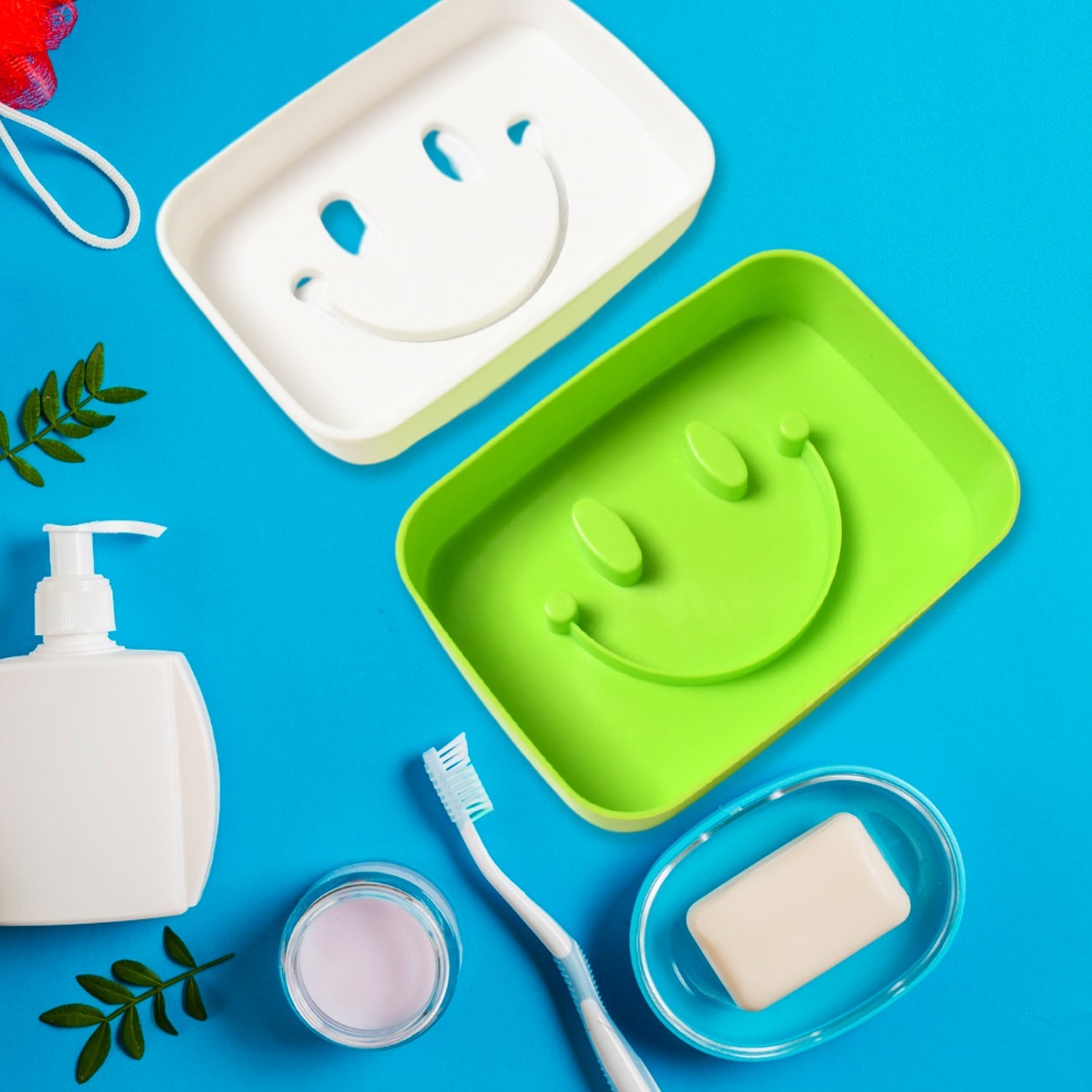 Portable Travel Home Box Cute Cartoons Smile Face Container Draining Holder Soap Dish your brand