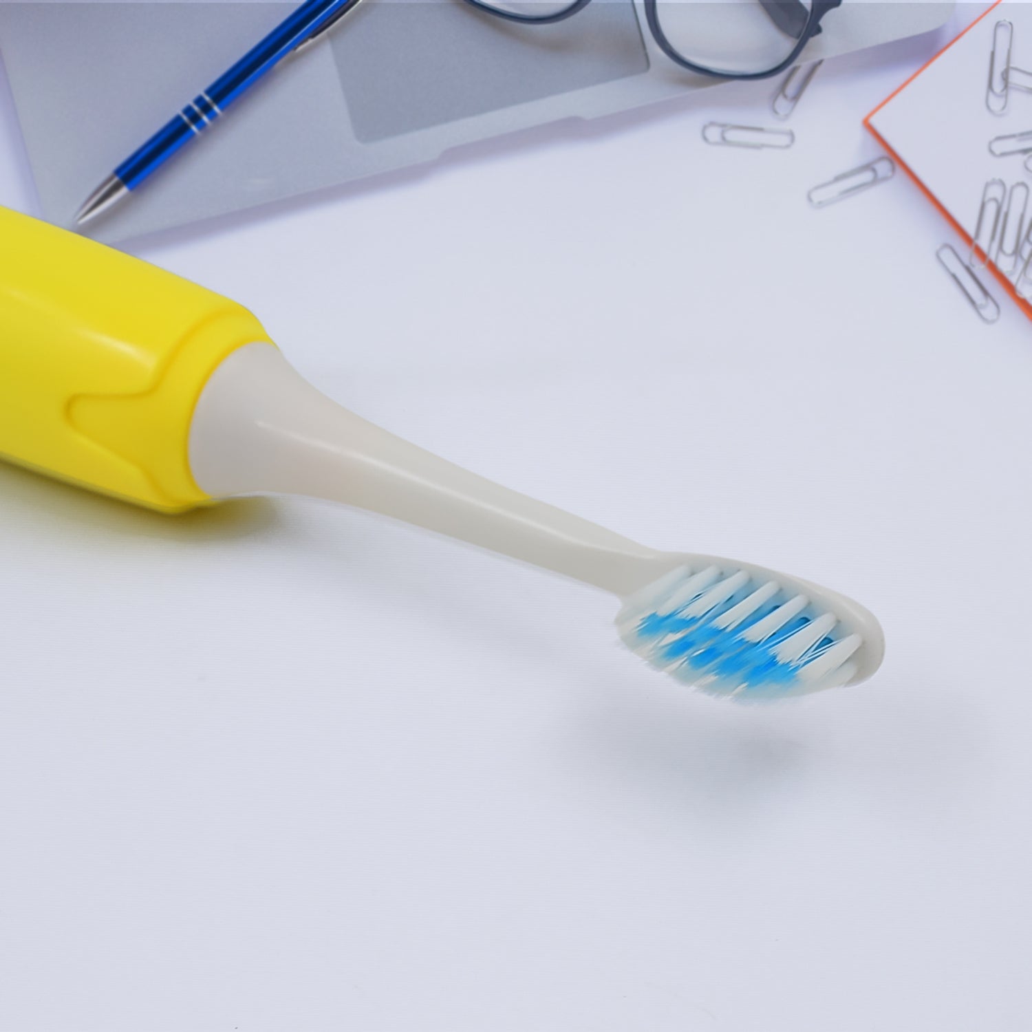 Adult Waterproof Electric Toothbrush 1 Head Battery Operated Toothbrush (1 Pc / Battery Not Included / Mix Color) - Shopmania Wholesale