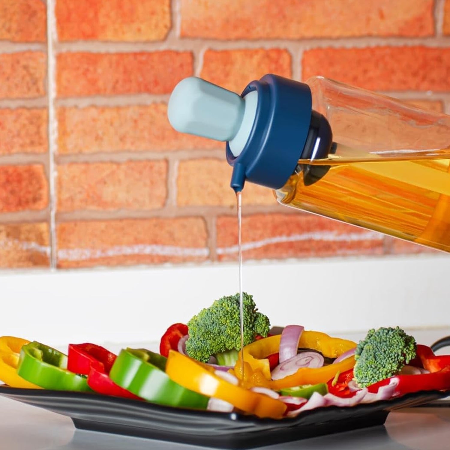 2 in 1 Transparent oilar dispenser with Silicone Oil Dropper Nozzle (1 Pc / With Brush / 1 Ltr.) - Shopmania Wholesale