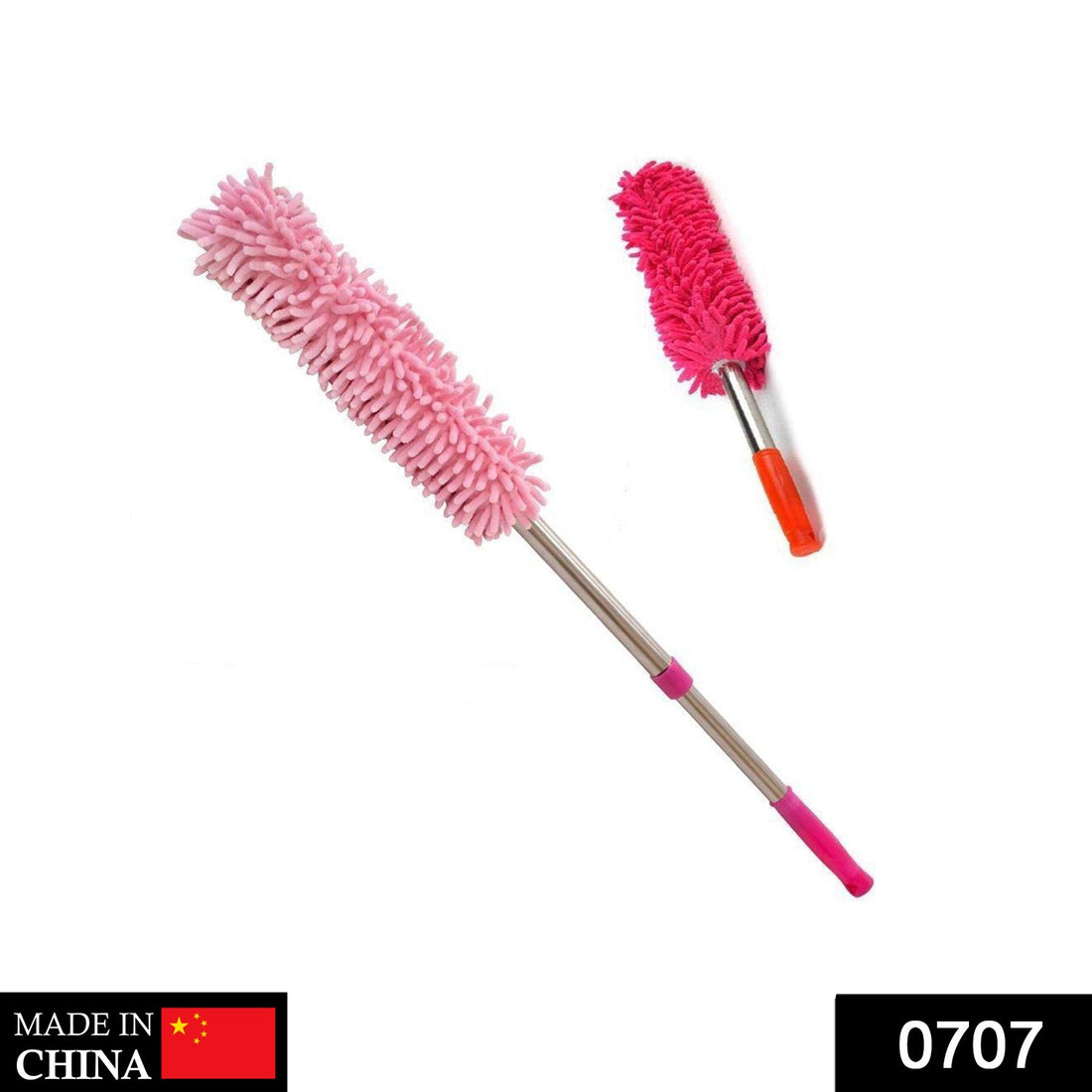 Extendable microfiber duster with a telescopic handle.