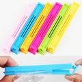4-piece clip set for sealing food bags in households and offices.