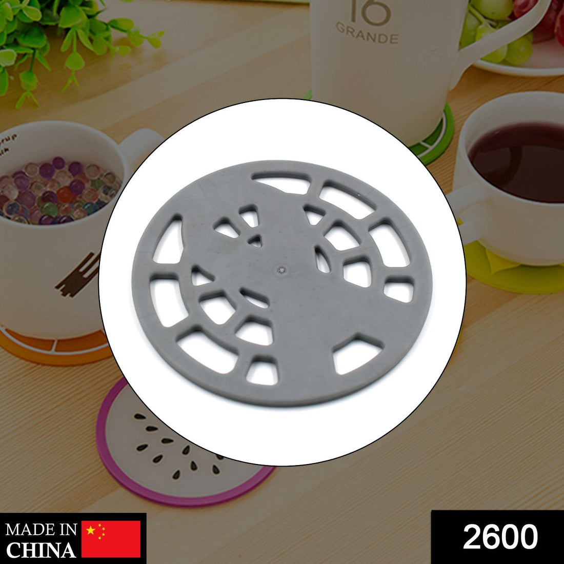 Silicone coaster for kitchen use