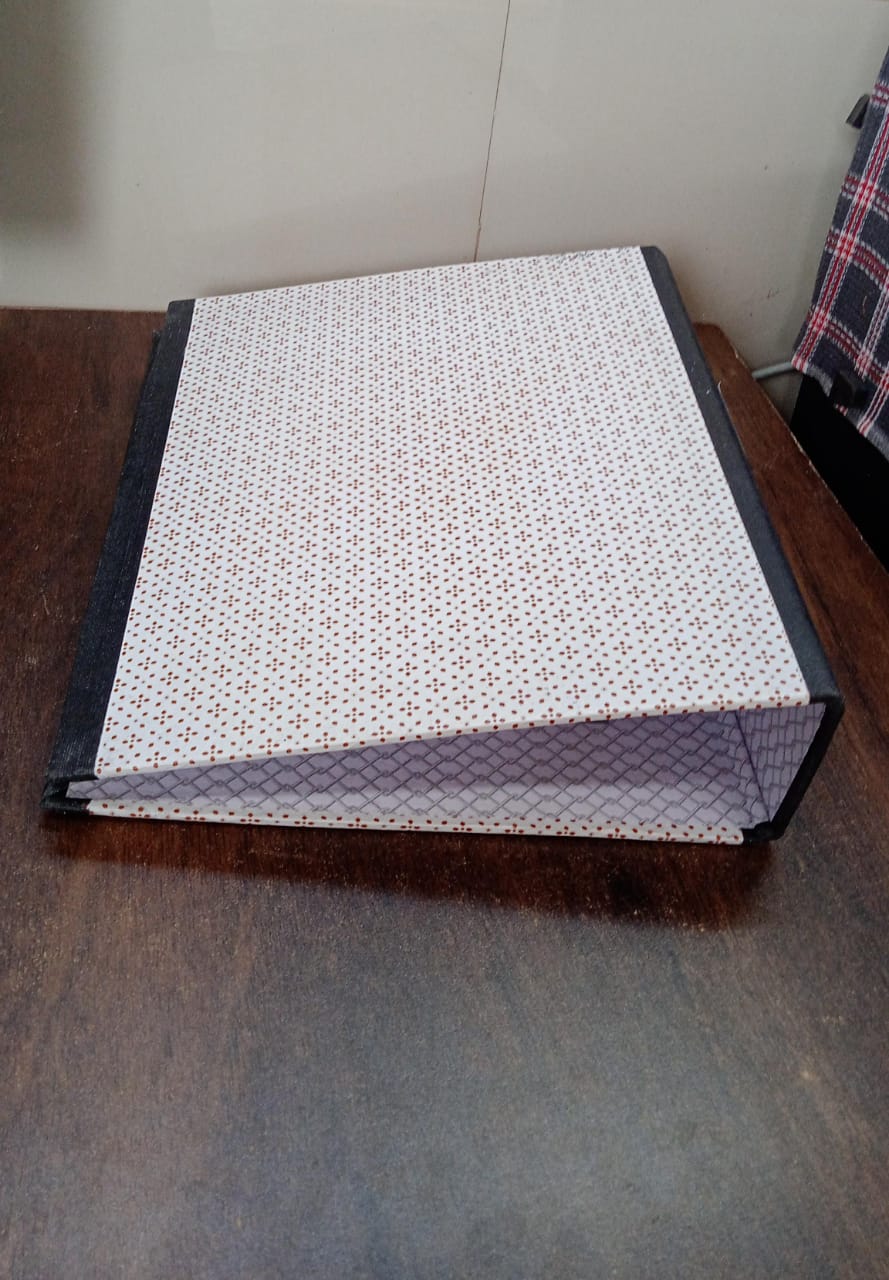 Button Clip Box File Paper Holder Organizer, School Office Home For Documents (35×28 Cm / 1 Pc / MOQ :- 4 pc - Shopmania Wholesale