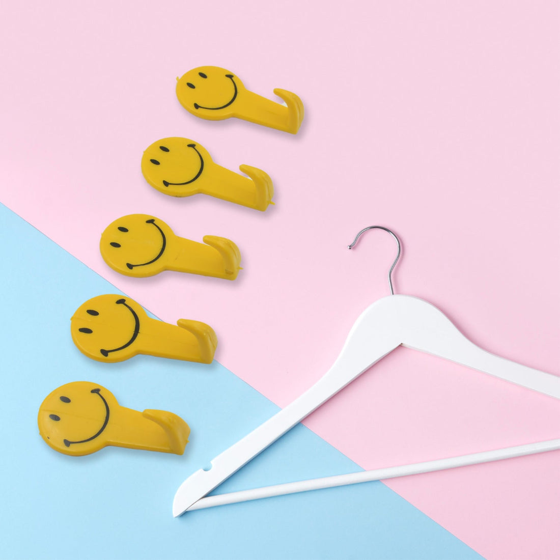5 PC ADHESIVE HOOK FOR HOLDING STUFFS,KEY AND OTHER ITEMS - Shopmania Wholesale
