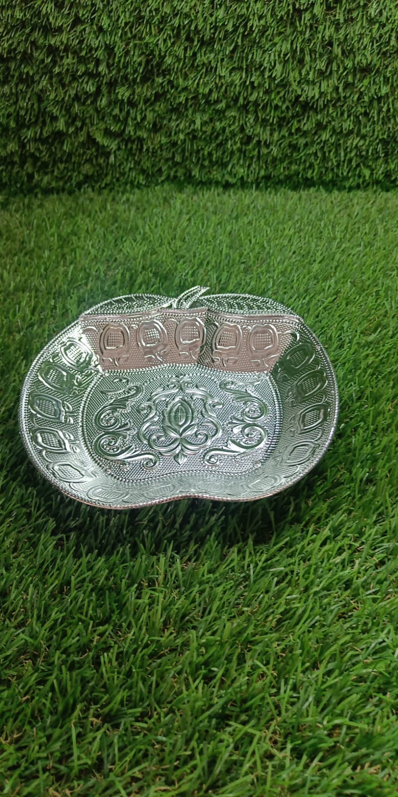 Decorative tray for mukhwas and candy serving