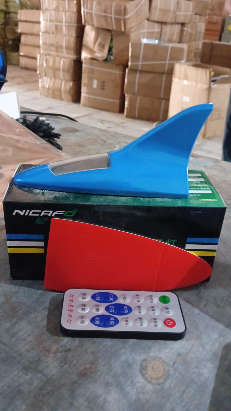 Shark Fin Light With Remote, LED Signal Antenna Solar Shark Fin Car Roof Light Sensor Decoration Flashing Lamps, Solar Powered Radio Signal for Car Lamp Accessories (1 Pc)  - Shopmania Wholesale
