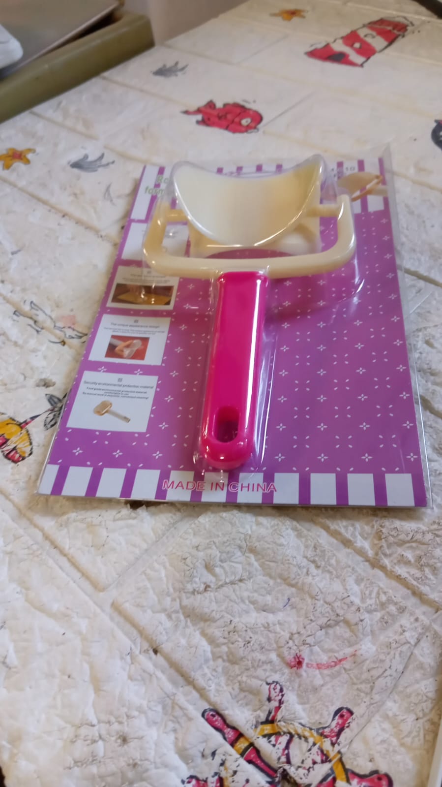 Plastic Round Roll Forming Cutter Cake Ball Tongs and Molds, Puri Cutter, Roller Machine for Baking Tools (1 Pc Mix Color) your brand