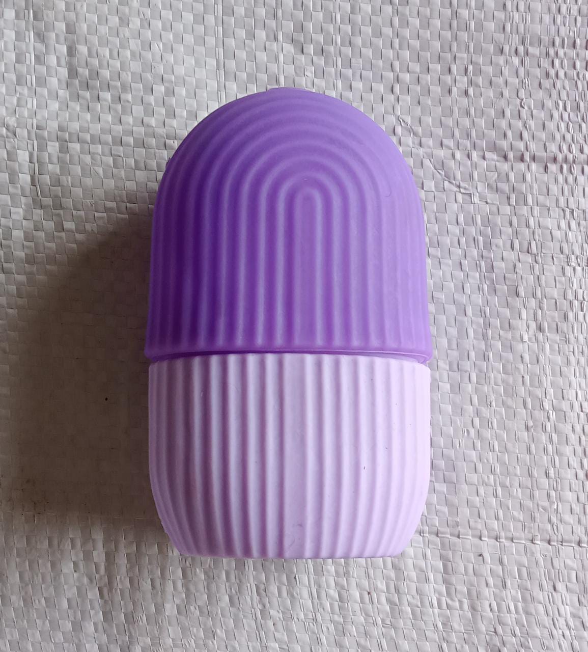 BEAUTY ICE ROLLER FOR FACE MASSAGER & EYE REUSABLE FACE ROLLERS FACIAL ROLLER ( Purple Color) your brand