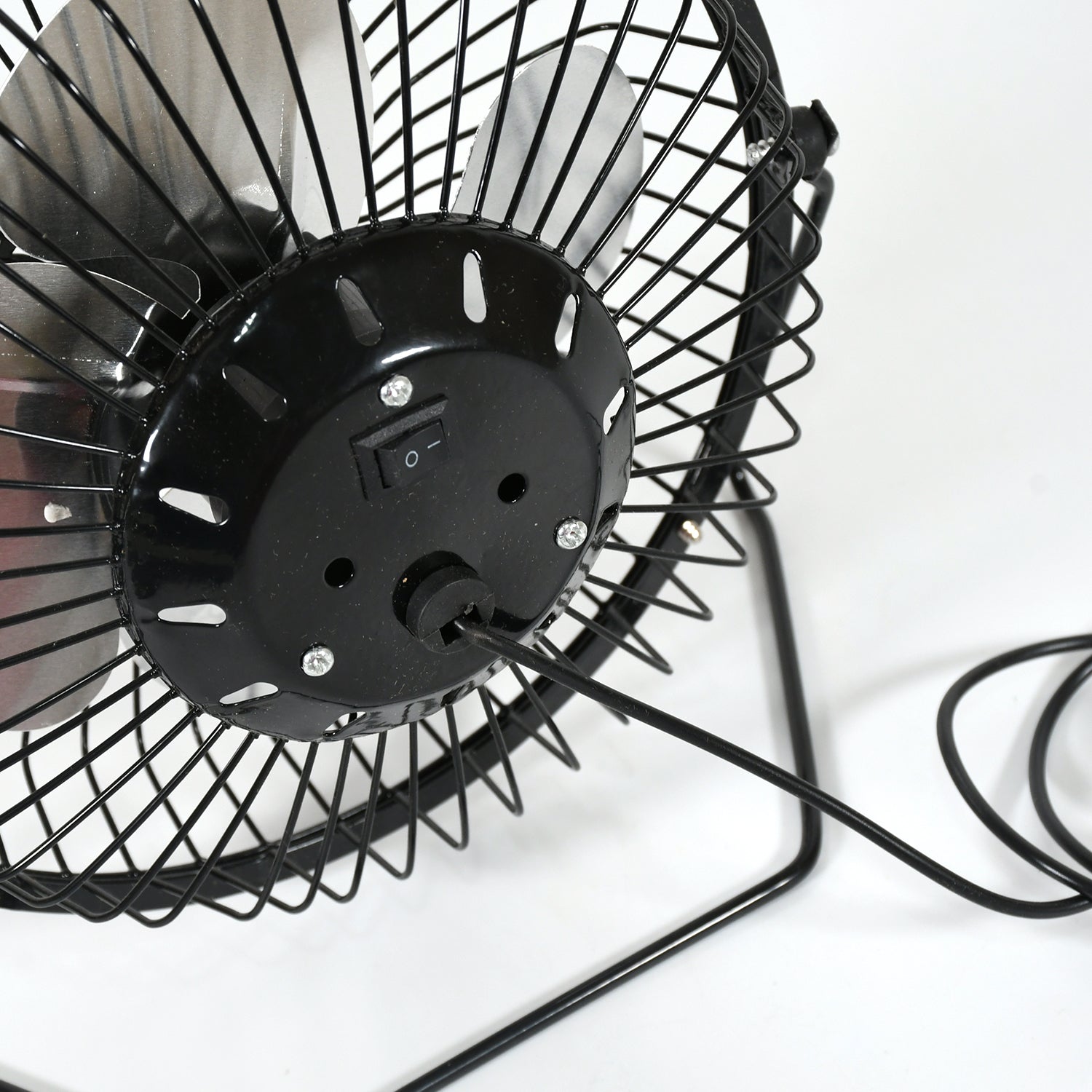 USB Table Desk Personal Metal Electronic Fan, Compatible with Computers, Laptops, Student Dormitory, Suitable For Office, School Use (1 Pc) - Shopmania Wholesale