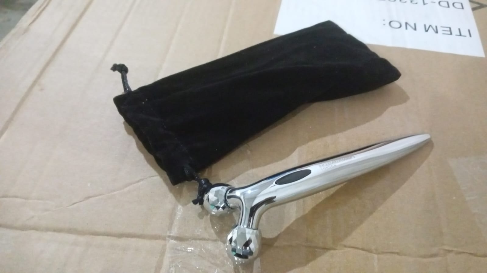 Manual Roller Face Skin Wrinkle Remover Massager (1 Pc) your brand