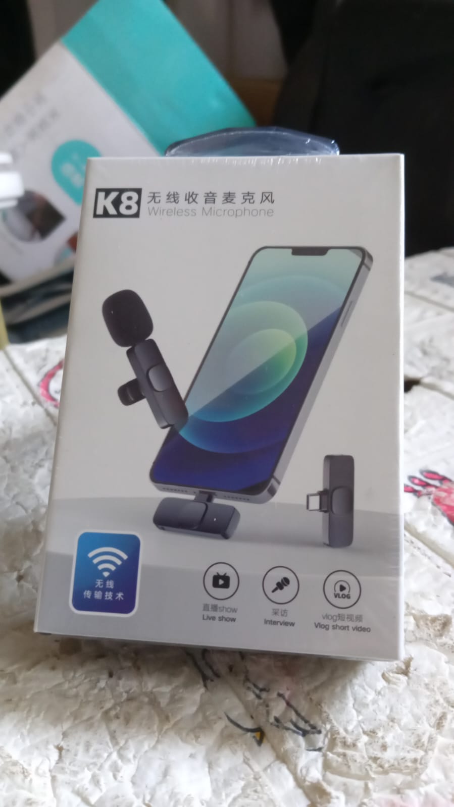 Intelligent Noise Cancelling Live Streaming Clip on Microphone for Type-C & for iPhone with Charging Mini Wireless Lapel Collar Microphone - Shopmania Wholesale
