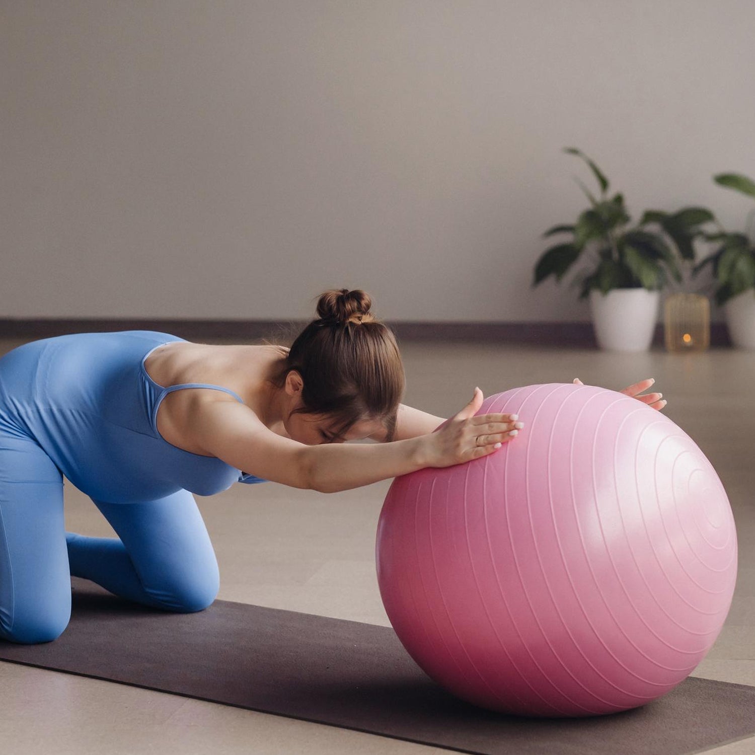 Anti Burst 65 cm Exercise Ball with Inflation Pump, Non-Slip Gym Ball, for Yoga, Pilates, Core Training Exercises at Home and Gym- Suitable for Men and Women your brand