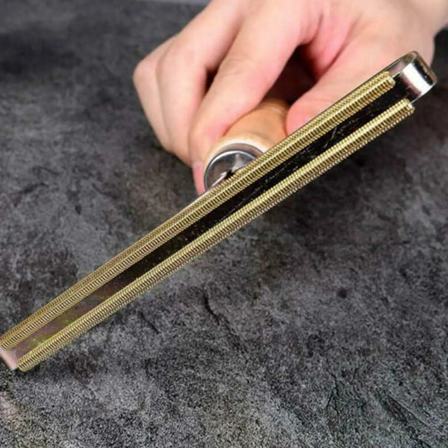 Portable Double Sided Lint Remover (1 Pc) your brand