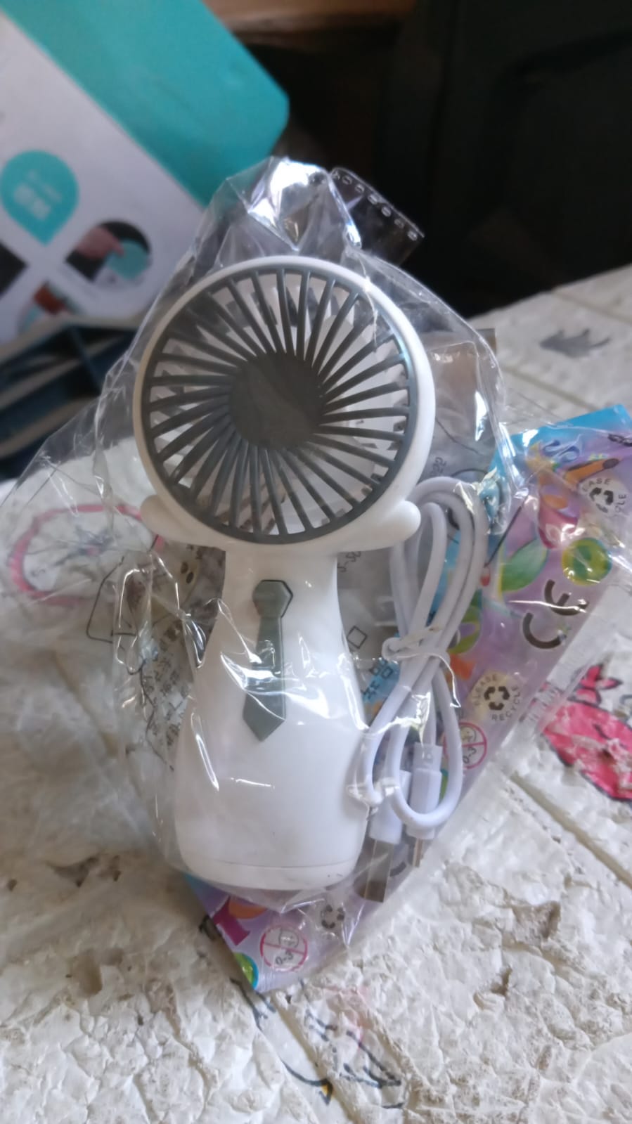 Mini USB Handheld Fan, Portable Handy Mini Fan for Home, Office, Travel and Outdoor Use (1 Pc) - Shopmania Wholesale