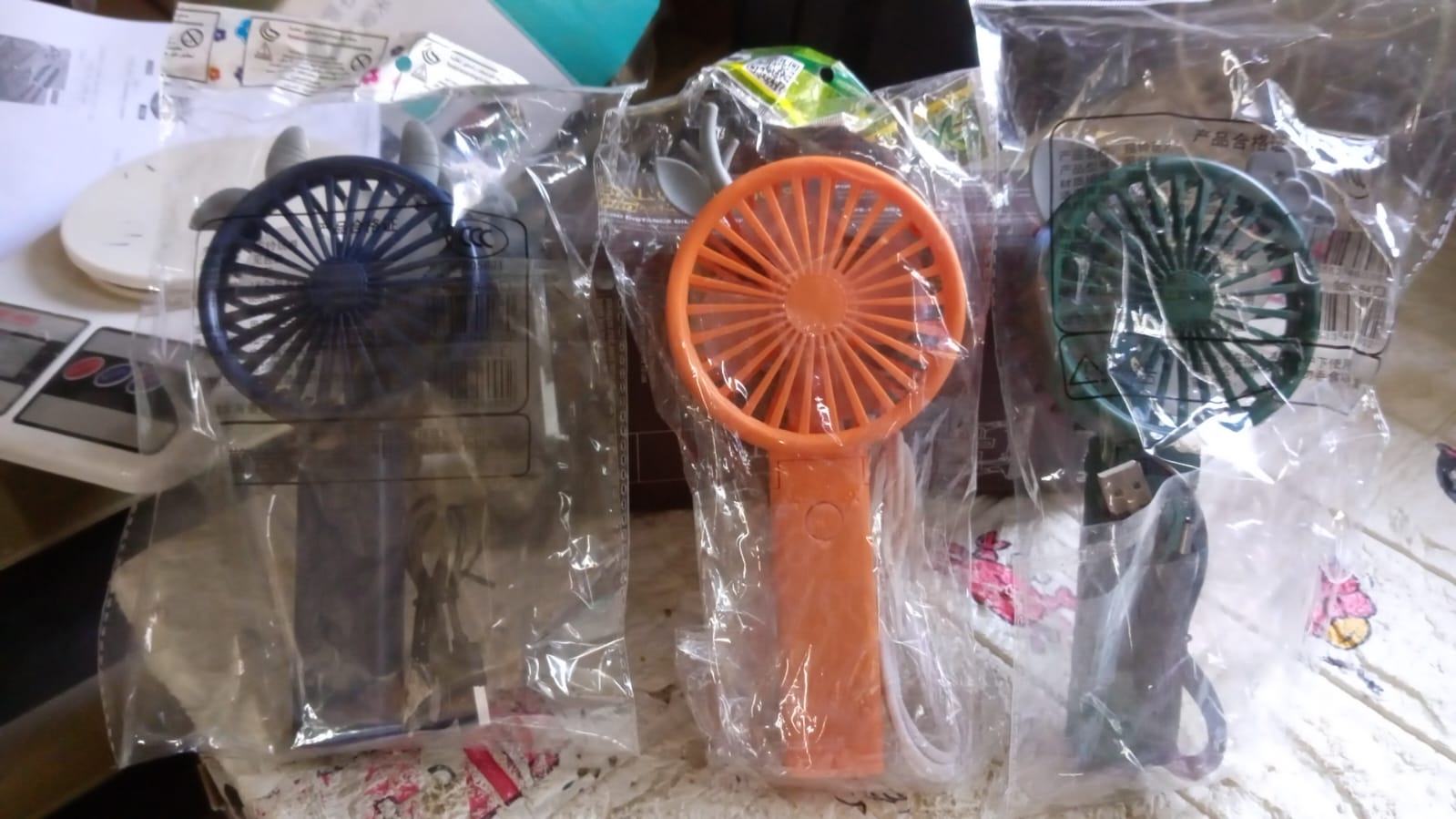 17731 Portable Small Electric Fan Handheld, USB Rechargeable Mini Student Handheld Class Personal Fan (1 Pc / Mix Color Design) - Shopmania Wholesale
