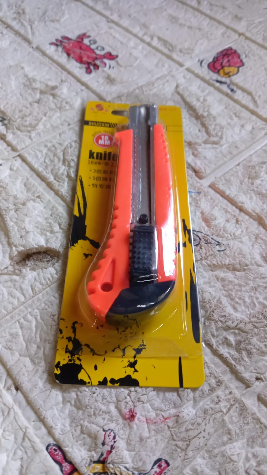 Multi-Use Iron Cutter, Cutting Blade and Precision Knife Blade, Utility Knife - Heavy Duty Industrial Cutter Knife (18mm) - Shopmania Wholesale