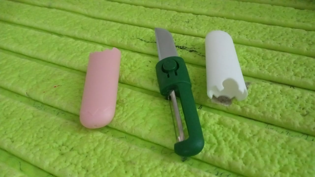 2 in 1 Knife, Multifunctional peeler Two in one fruit knife, fruit and vegetable cutting knife+sawtooth peeler, apple, carrot, potato, fruit slice antiskid - Shopmania Wholesale