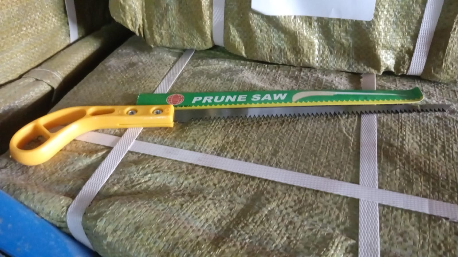 Portable Hand Saw High Strength Saw Small hand saw (34 Cm Long / 1 Pc) - Shopmania Wholesale